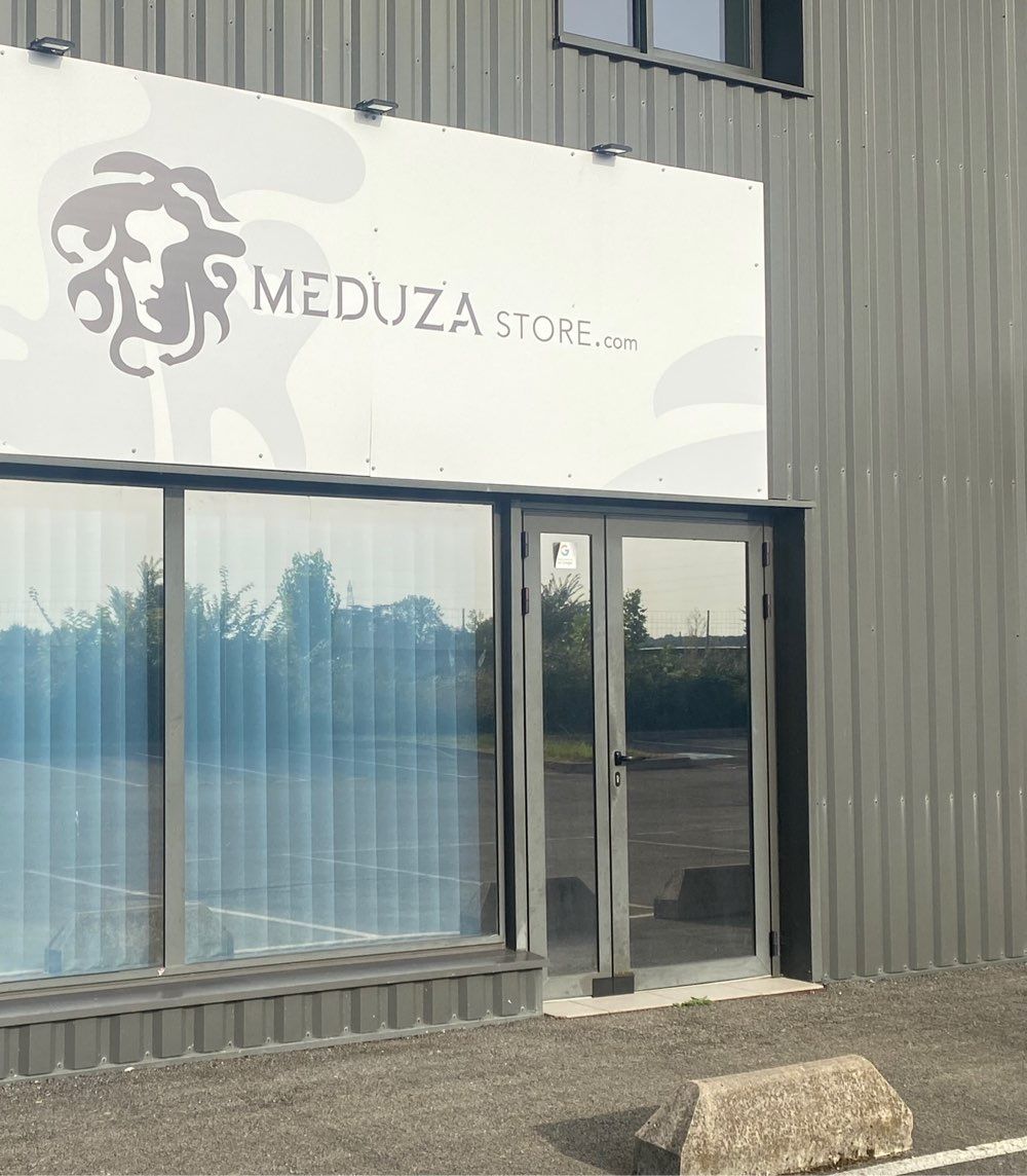 Meduza Store