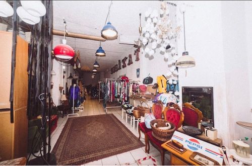 Komondors Vintage Shop
